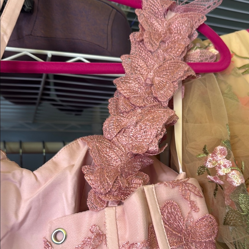 Elegant Pink Lace Gown - Picture 11 of 12